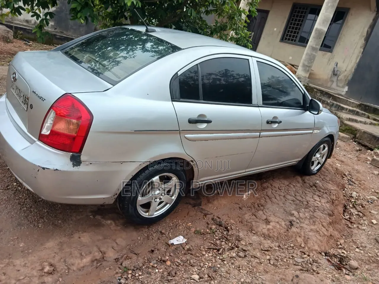 Hyundai Accent 2010 White