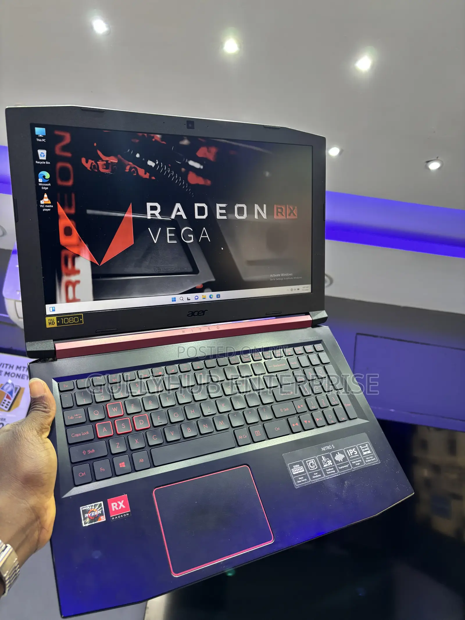 Laptop Acer Nitro 5 16GB AMD Ryzen 5 HDD+SSD 256GB