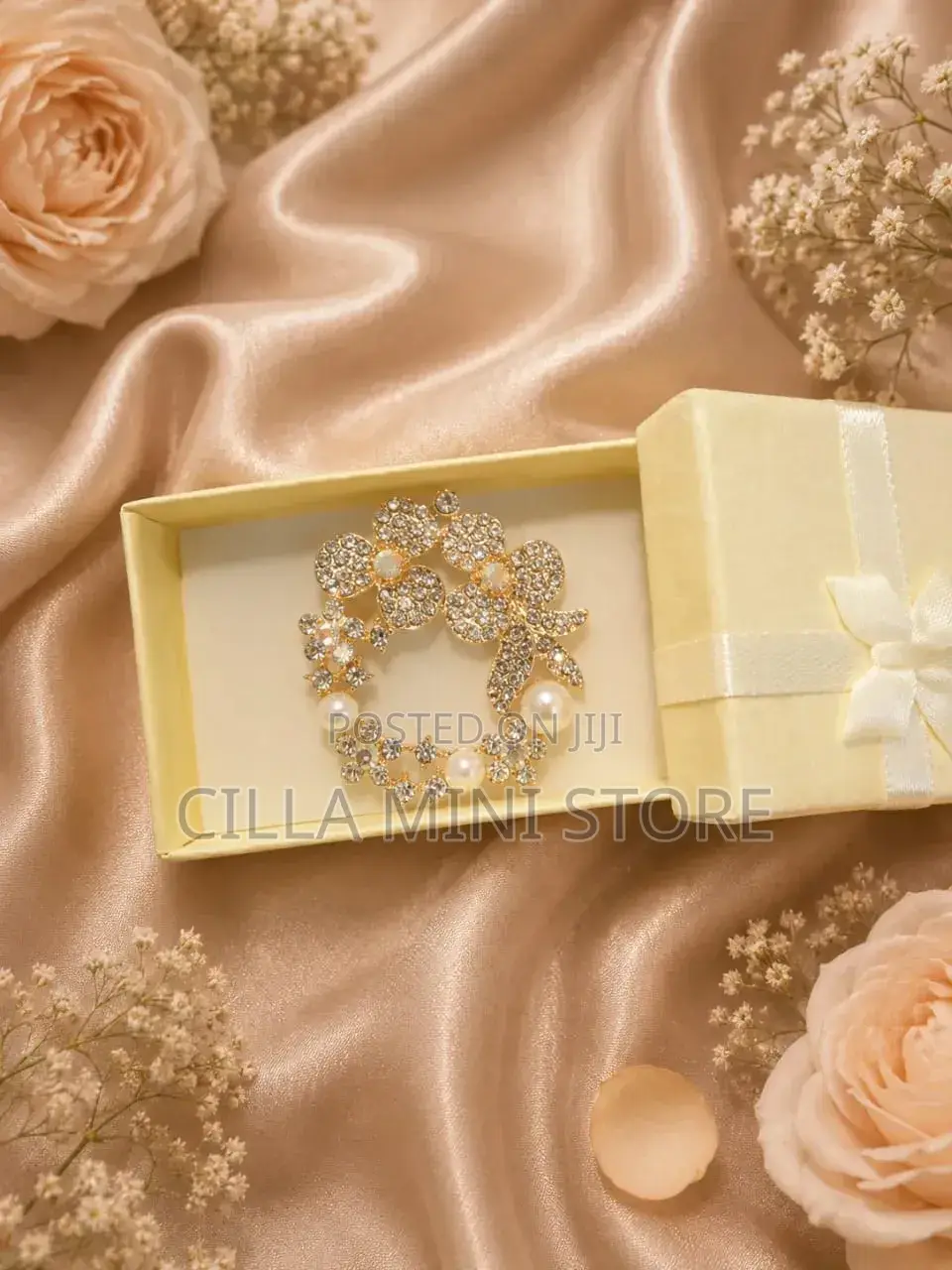 Beautiful Broche