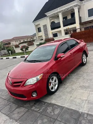 Toyota Corolla S 4dr Sedan (1.8L 4cyl 4A) 2013 Red