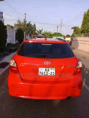 Toyota Vitz 2012 Silver