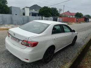 Toyota Corolla 2012 White