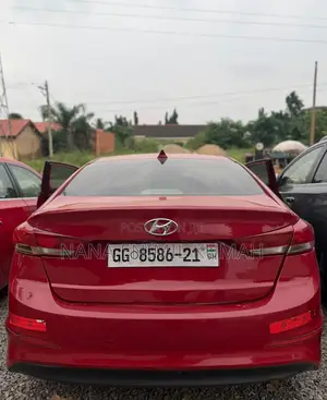 Hyundai Elantra 2017 Red