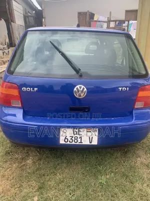 Volkswagen Golf GTI 2000 Blue