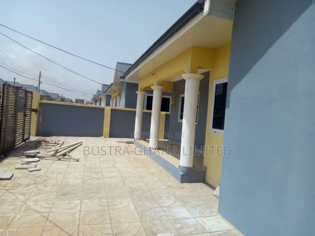 2bdrm House in Tema Community 25 for rent