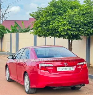 Toyota Camry 2014 Red