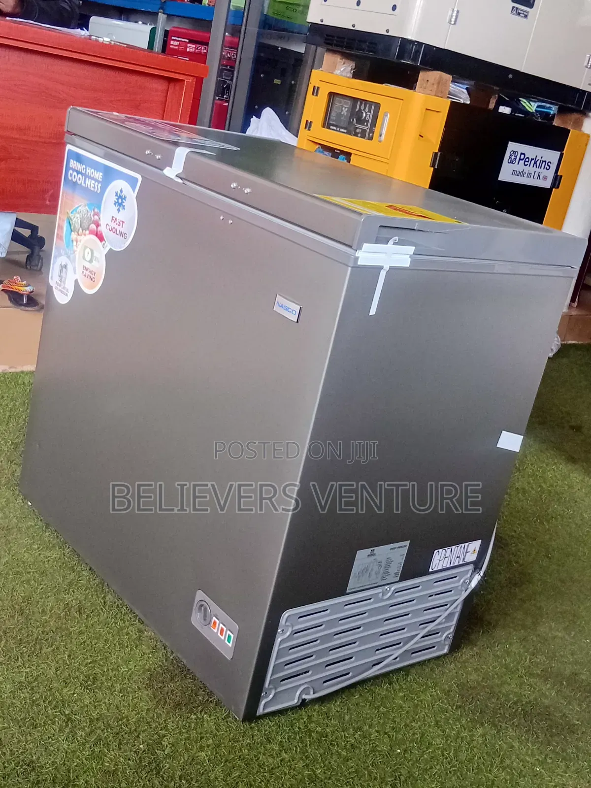 195L Chest Freezer – Spacious, Durable Efficient Cooling