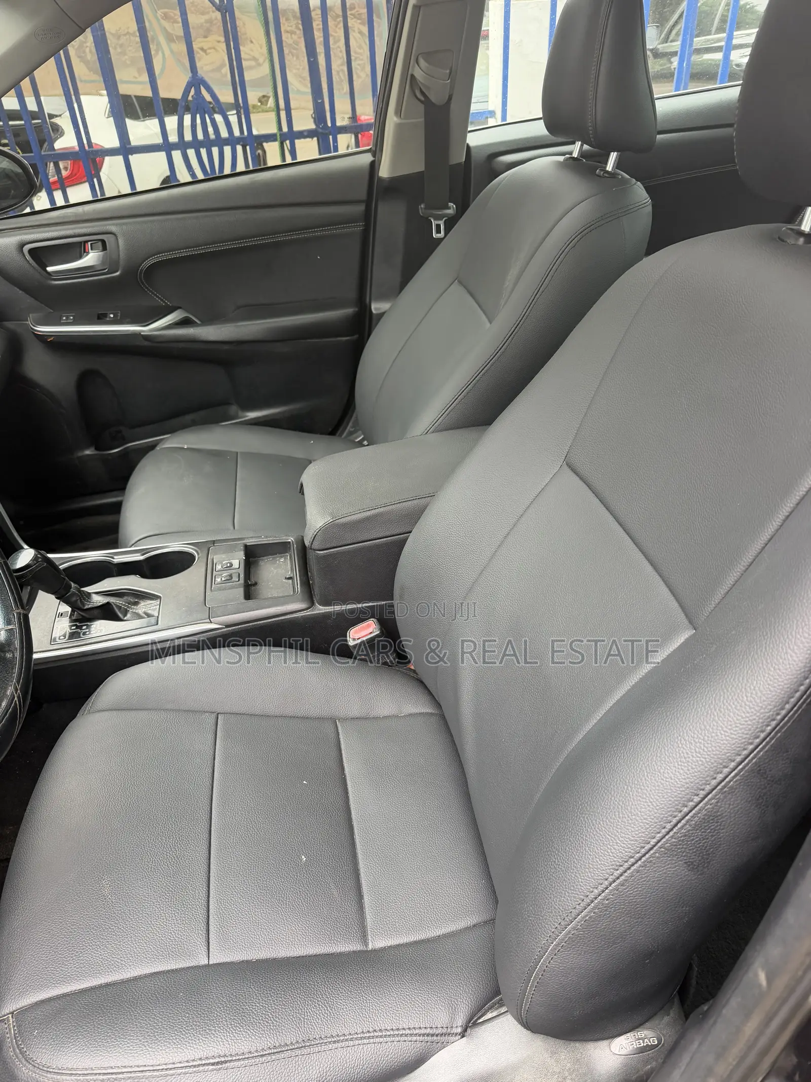 Toyota Camry XLE 4dr Sedan (2.5L 4cyl 6A) 2016 Gray