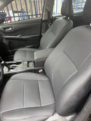 Toyota Camry XLE 4dr Sedan (2.5L 4cyl 6A) 2016 Gray