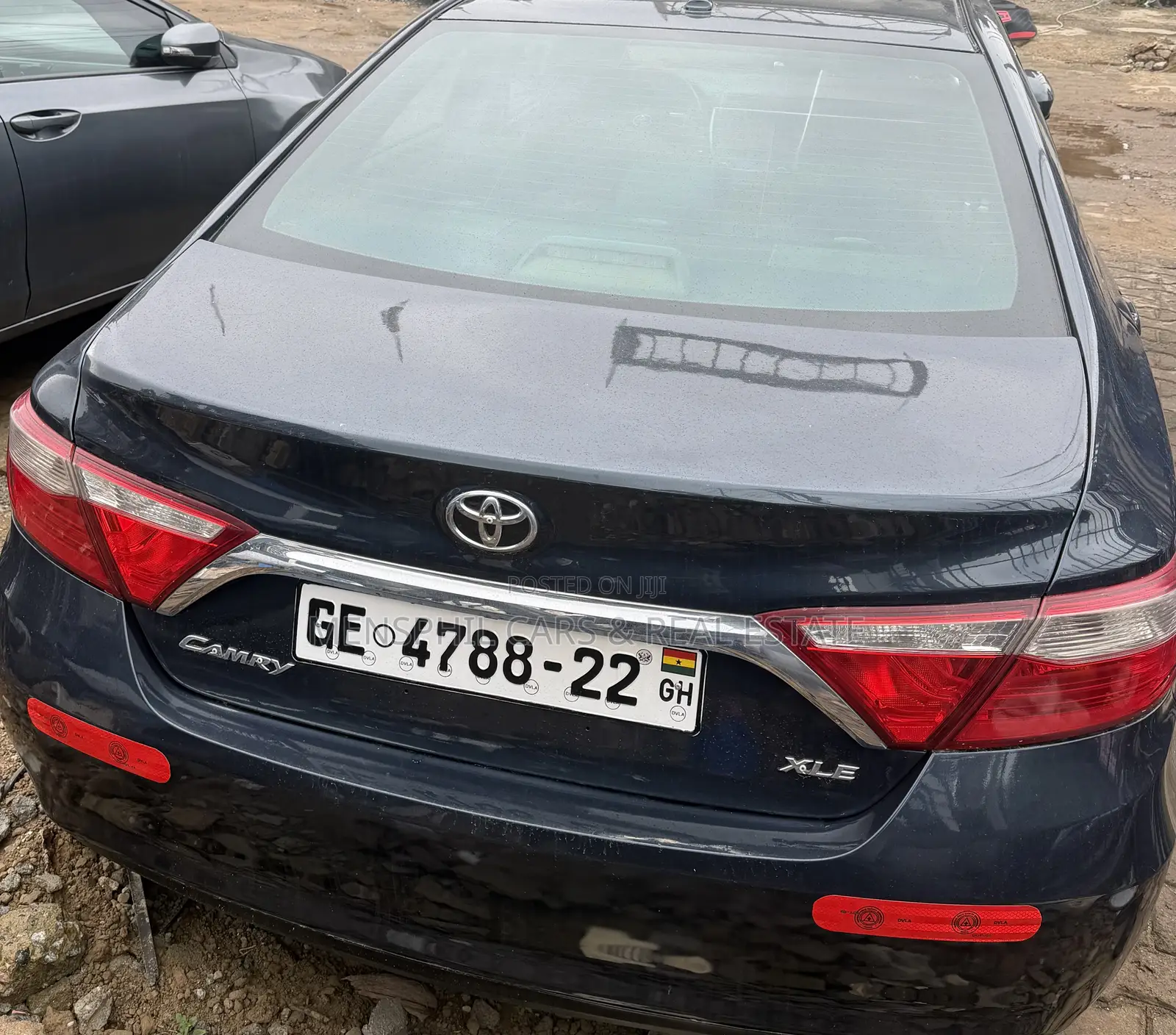 Toyota Camry XLE 4dr Sedan (2.5L 4cyl 6A) 2016 Gray