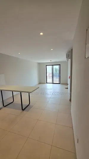 2bdrm Apartment in Tseaddo Roundabout, Accra Metropolitan for rent