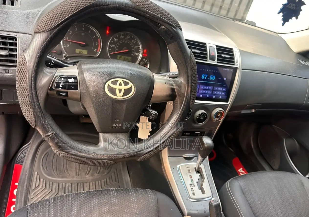 Toyota Corolla S Special Edition 4dr Sedan (1.8L 4cyl 4A) 2013 Blue