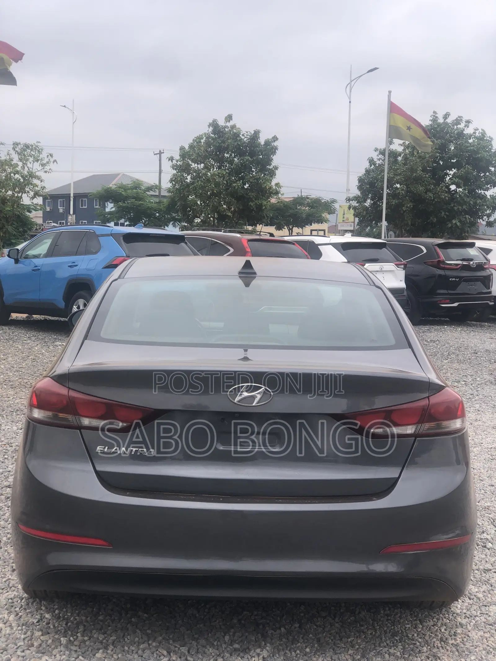 Hyundai Elantra SE Sedan FWD (2.0L 4cyl 6M) 2017 Gray