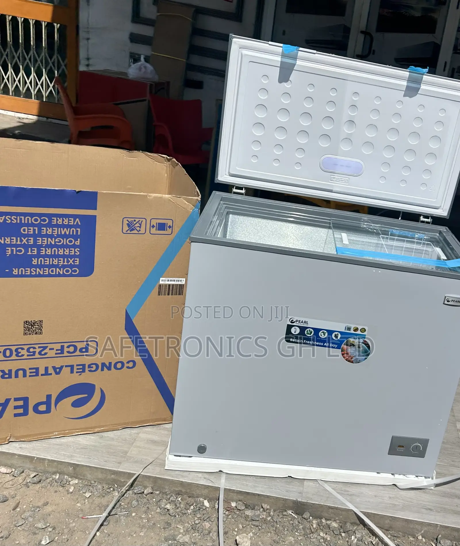 Order Unique Pearl PCF-2530 200-Liter Single-Door Chest Freezer