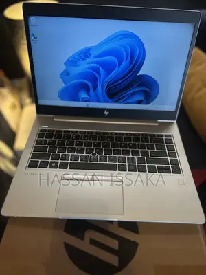 Laptop HP 15-dy1032wm 8GB AMD Ryzen 3 SSD 128GB