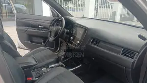 Mitsubishi Outlander SE S-AWC 2020 Silver