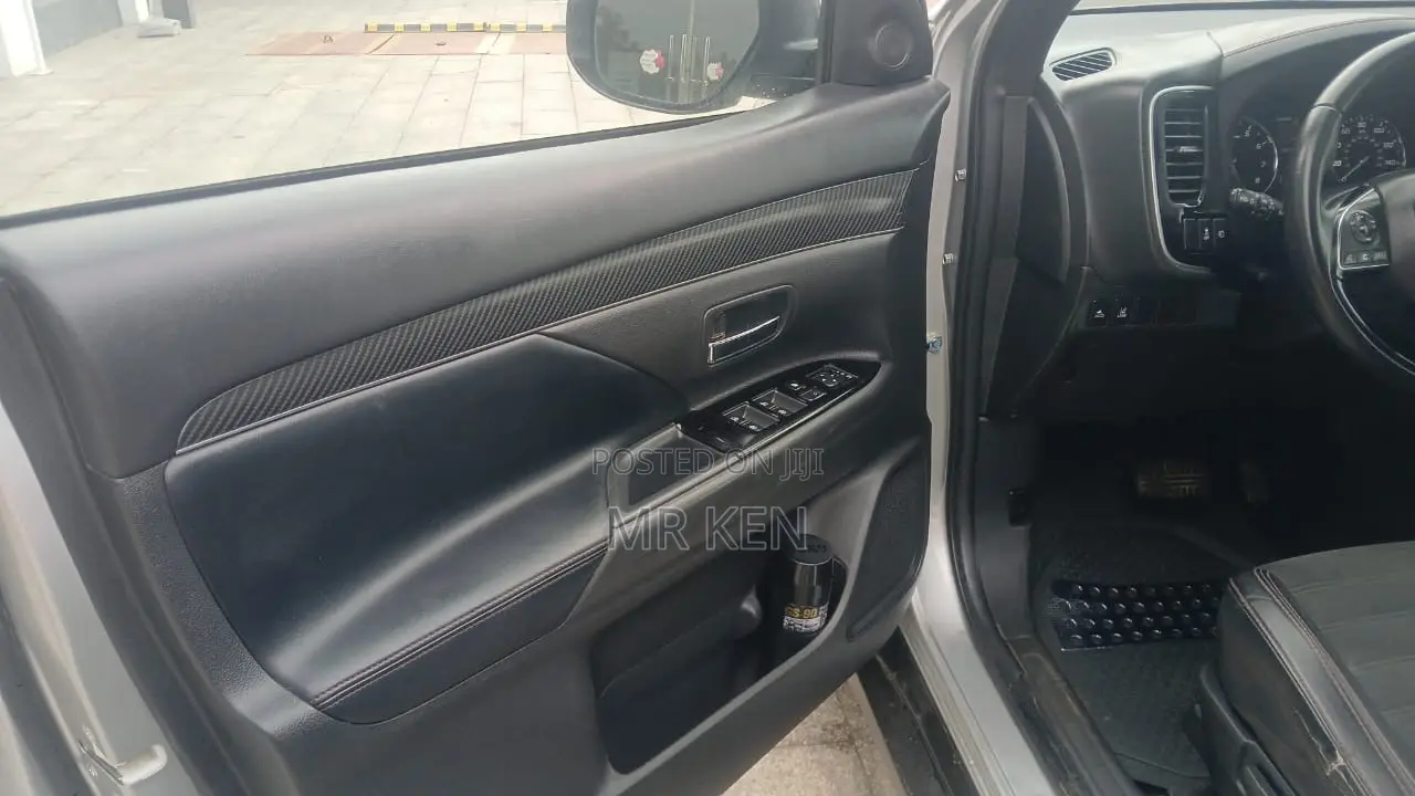 Mitsubishi Outlander SE S-AWC 2020 Silver
