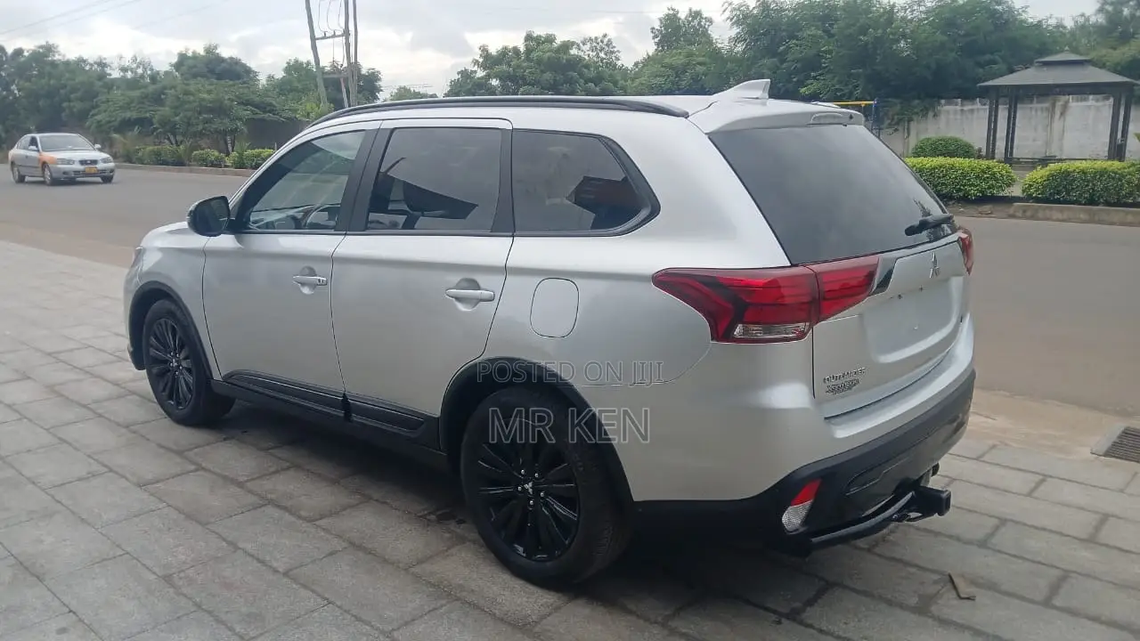 Mitsubishi Outlander SE S-AWC 2020 Silver
