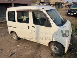 Daihatsu Hijet 2010 White