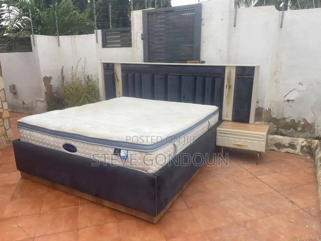 Complete Bed Set With Storage Unit