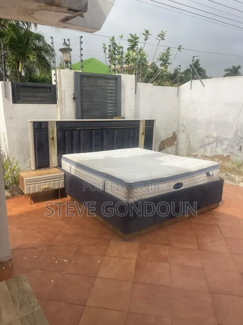 Complete Bed Set With Storage Unit