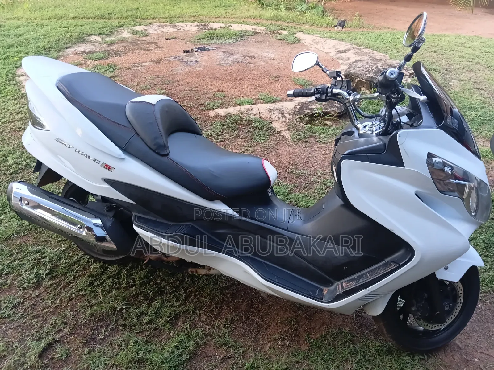 Suzuki Burgman 2018 White