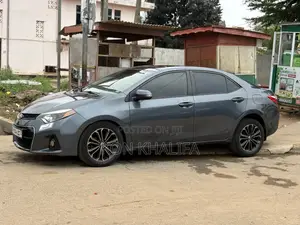 Toyota Corolla 2016 Gray