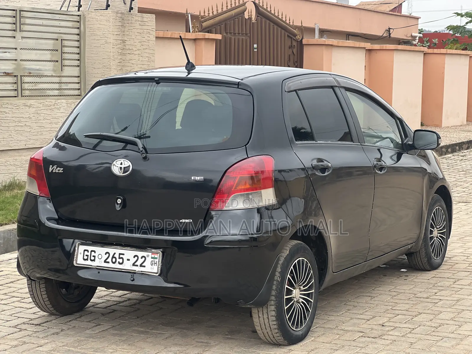 Toyota Vitz 1.5 FWD 5dr 2009 Black