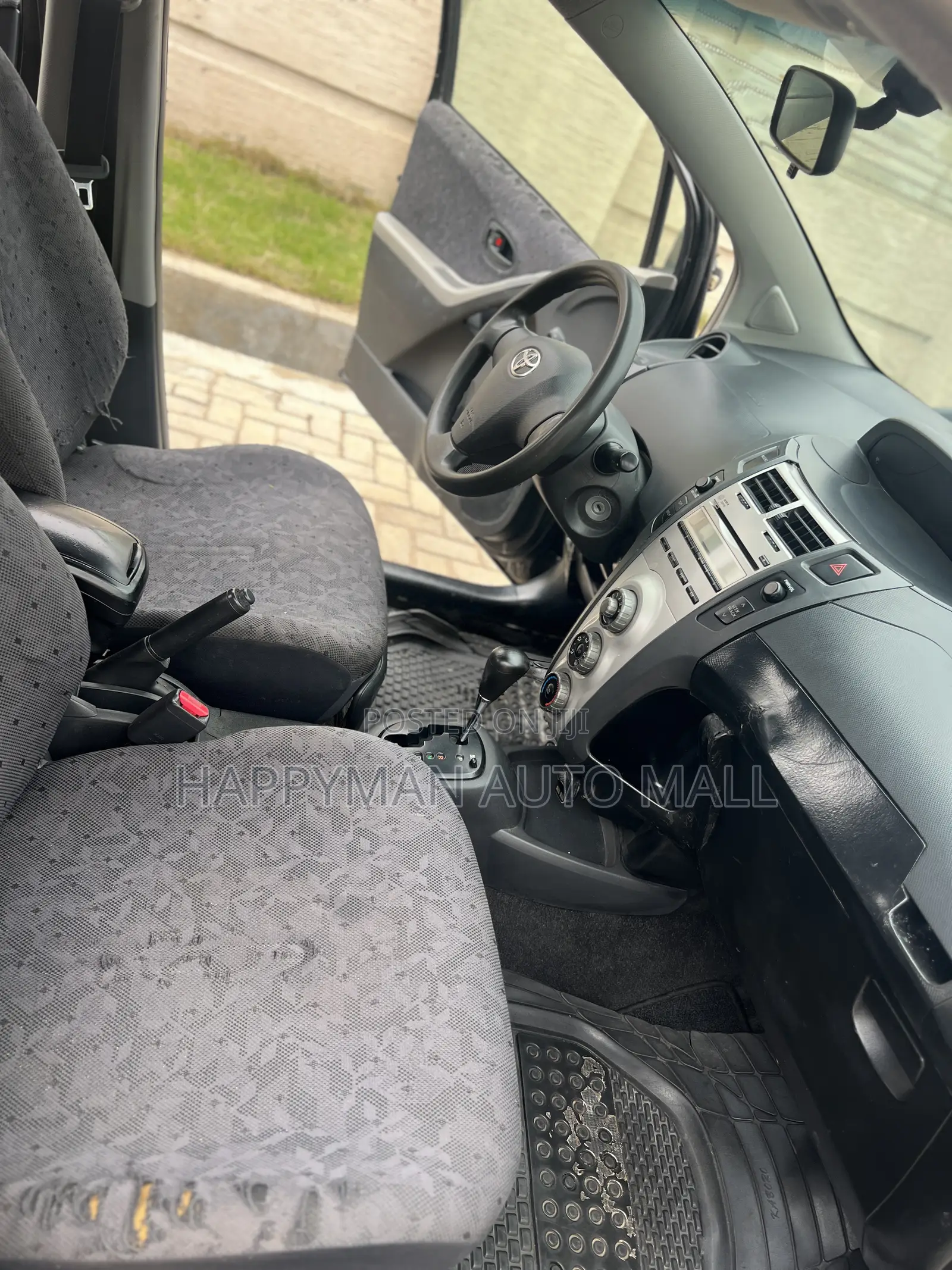 Toyota Vitz 1.5 FWD 5dr 2009 Black