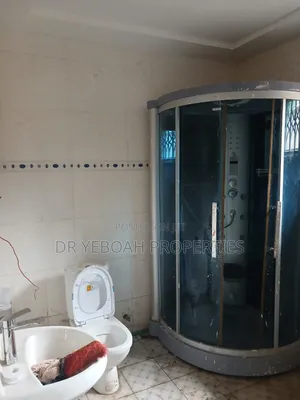 5bdrm House in Spintex Manet , Accra Metropolitan for rent
