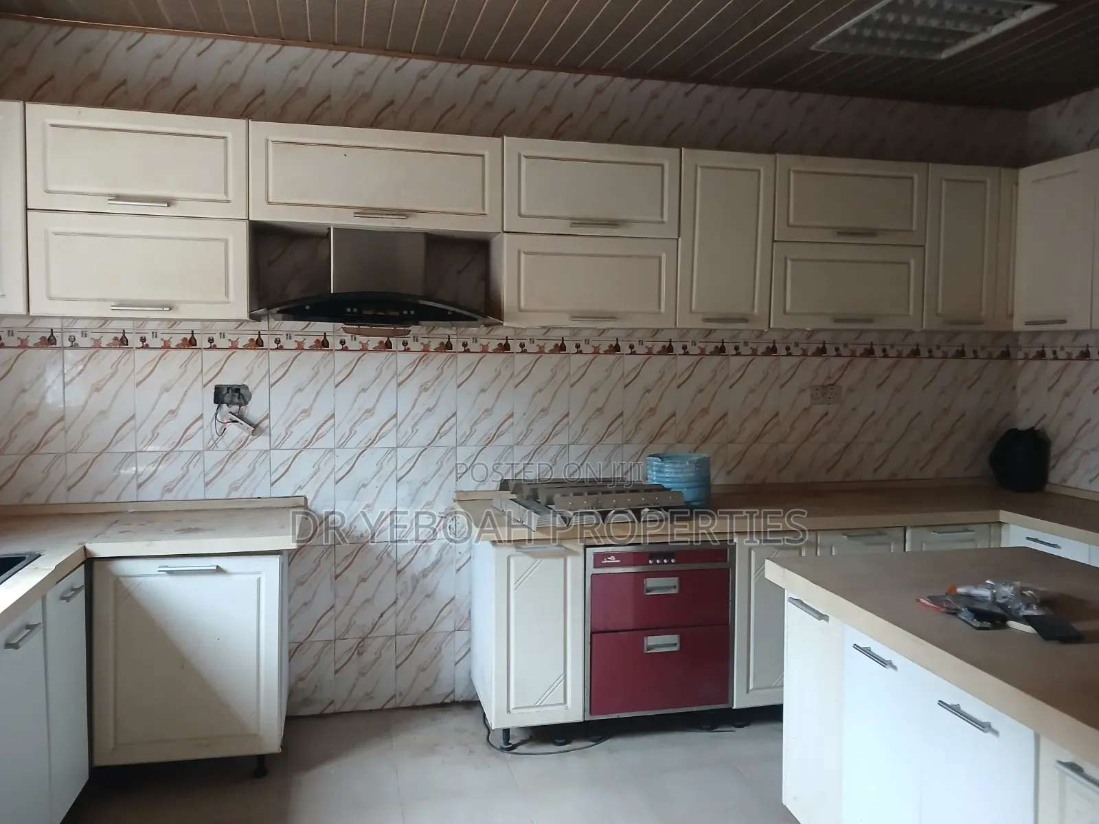 5bdrm House in Spintex Manet , Accra Metropolitan for rent