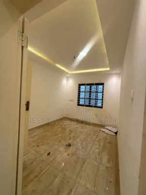 2bdrm Apartment in Lakeside for rent
