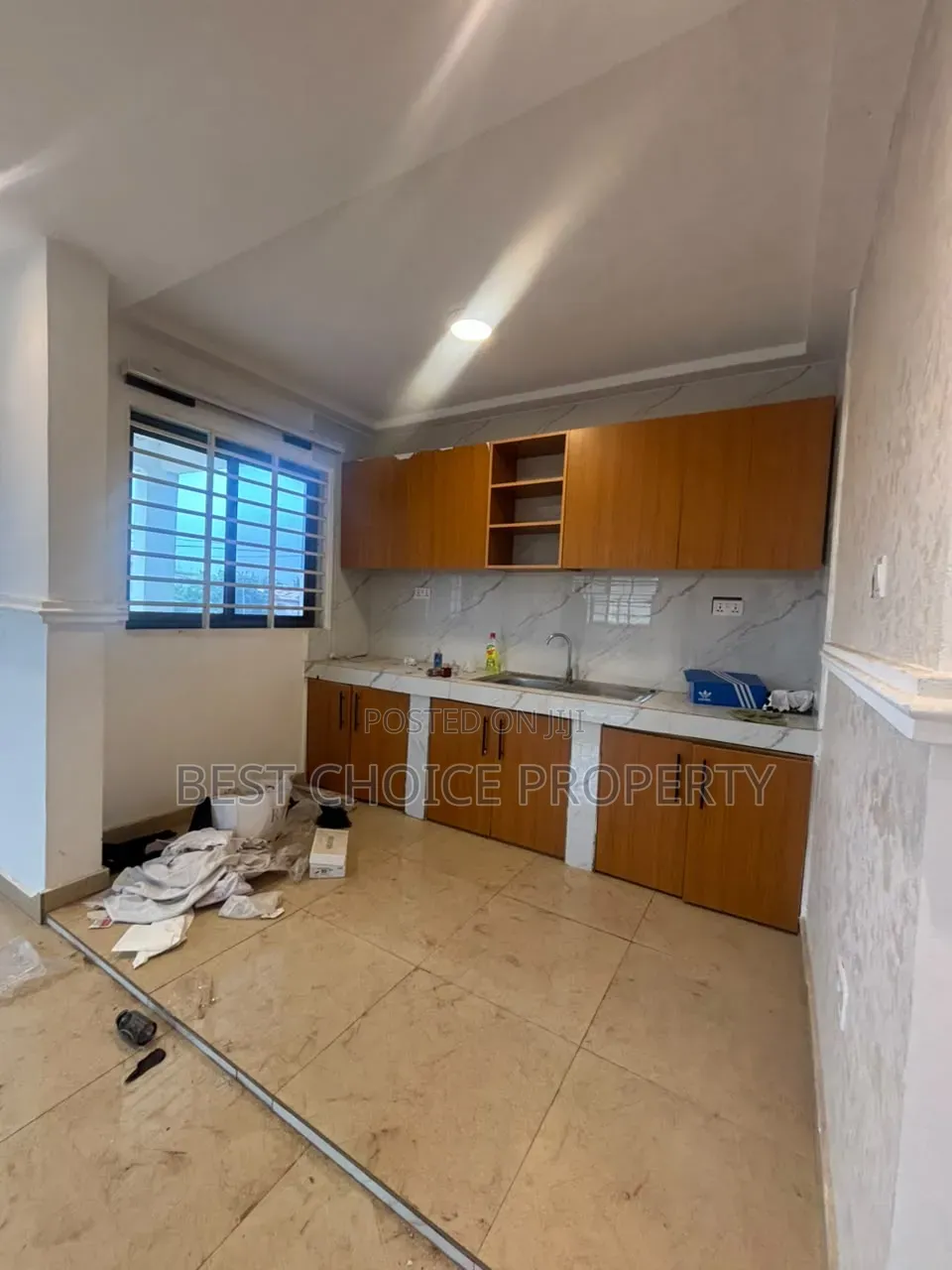 2bdrm Apartment in Lakeside for rent