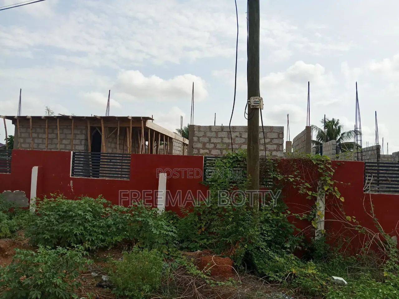 3bdrm House in Lakeside Com5, Madina for sale