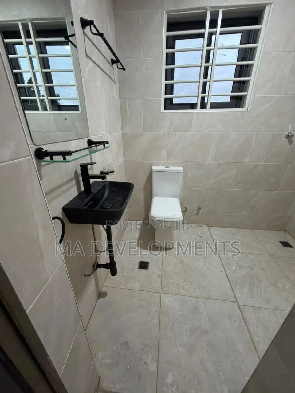 2bdrm Apartment in Madev Realty, Ofankor for rent