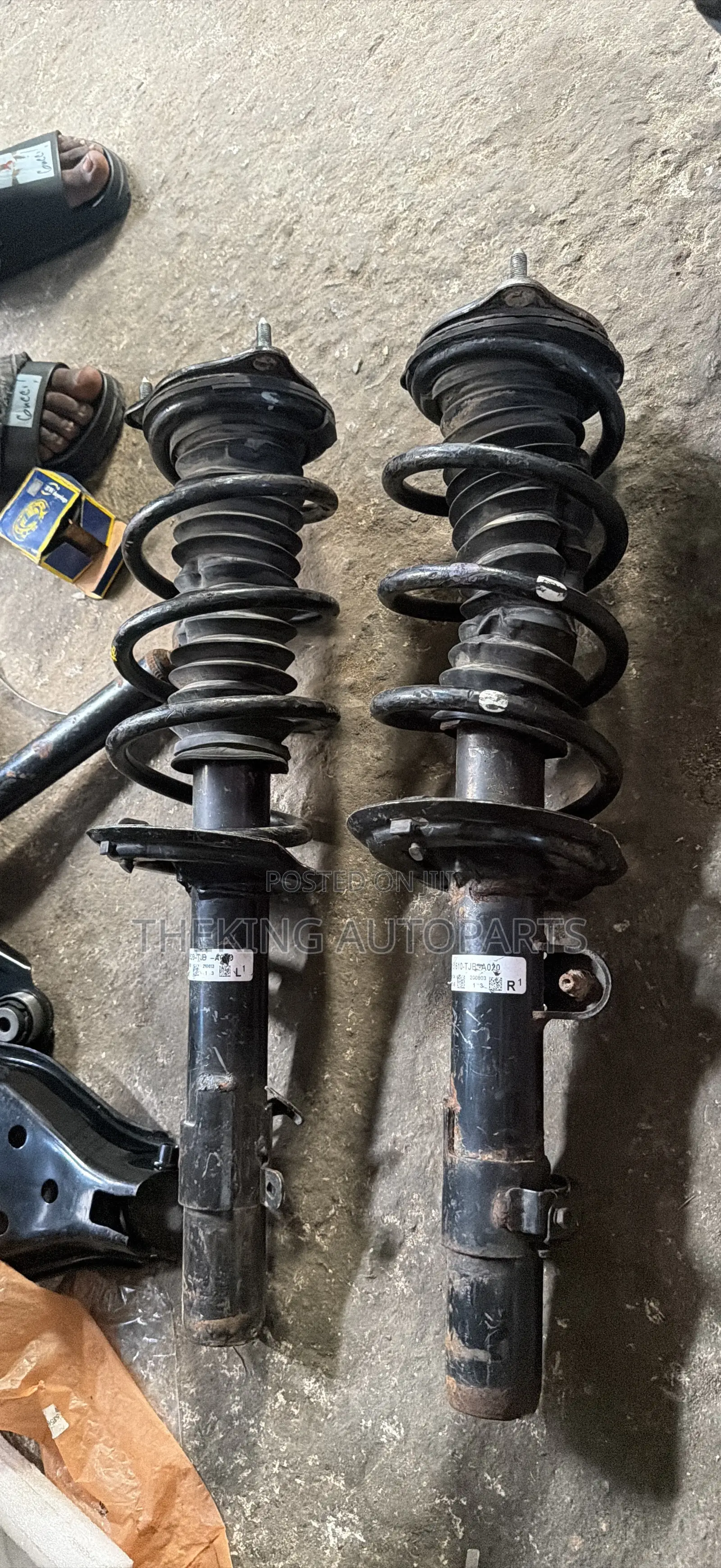 Acura RDX Front Shocks Absorber