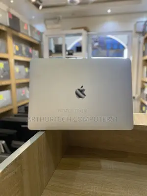 Laptop Apple MacBook Pro 2020 8GB Intel Core i5 SSD 256GB
