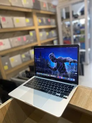 Laptop Apple MacBook Pro 2020 8GB Intel Core i5 SSD 256GB