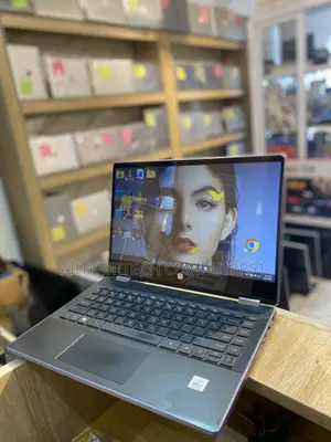 Laptop HP Pavilion 14 x360 2-in-1 8GB Intel Core i3 SSD 256GB