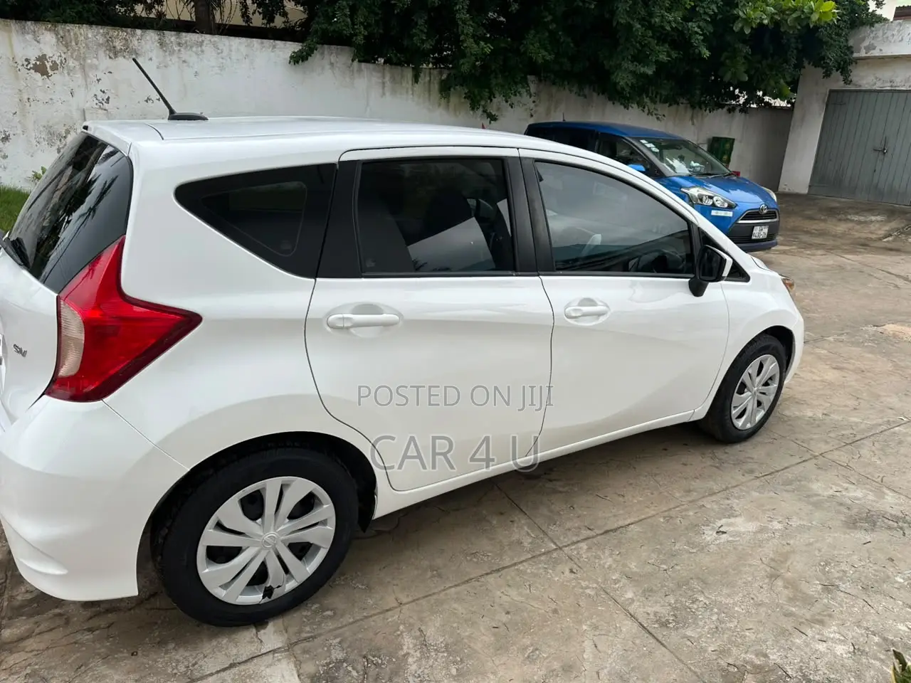 Nissan Versa 1.6 SV 2018 White