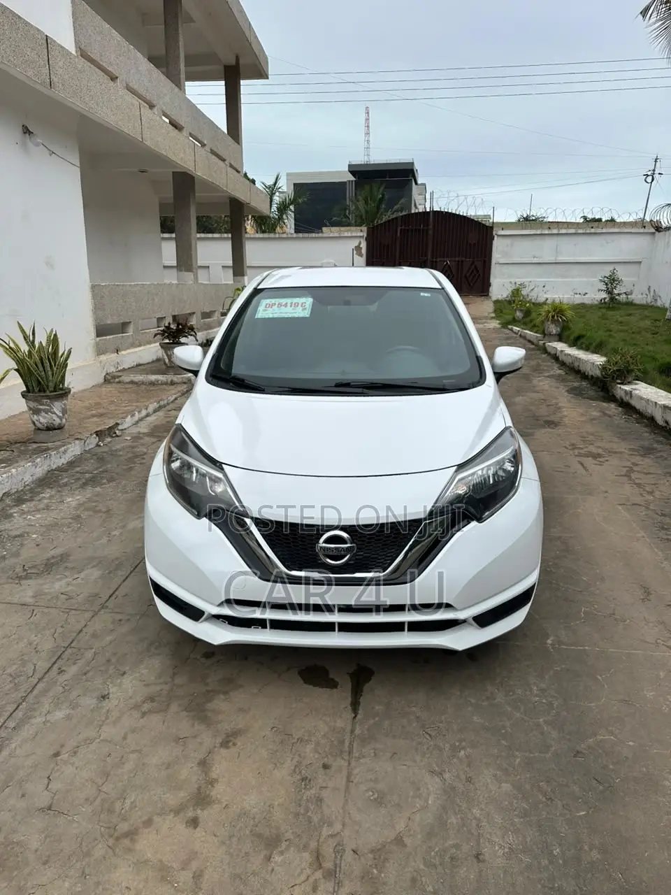 Nissan Versa 1.6 SV 2018 White