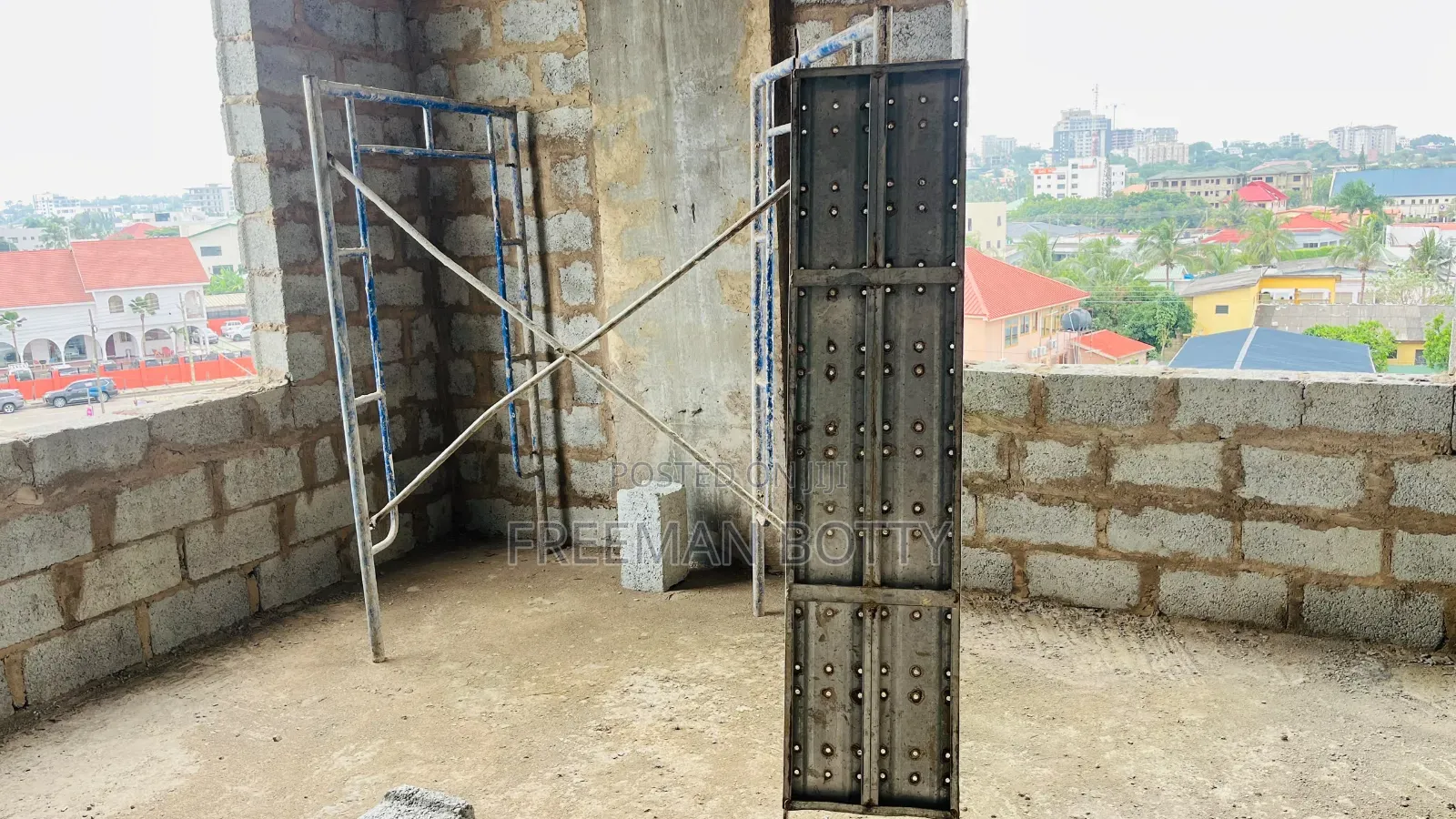 3bdrm House in Lakeside Com5, Madina for sale