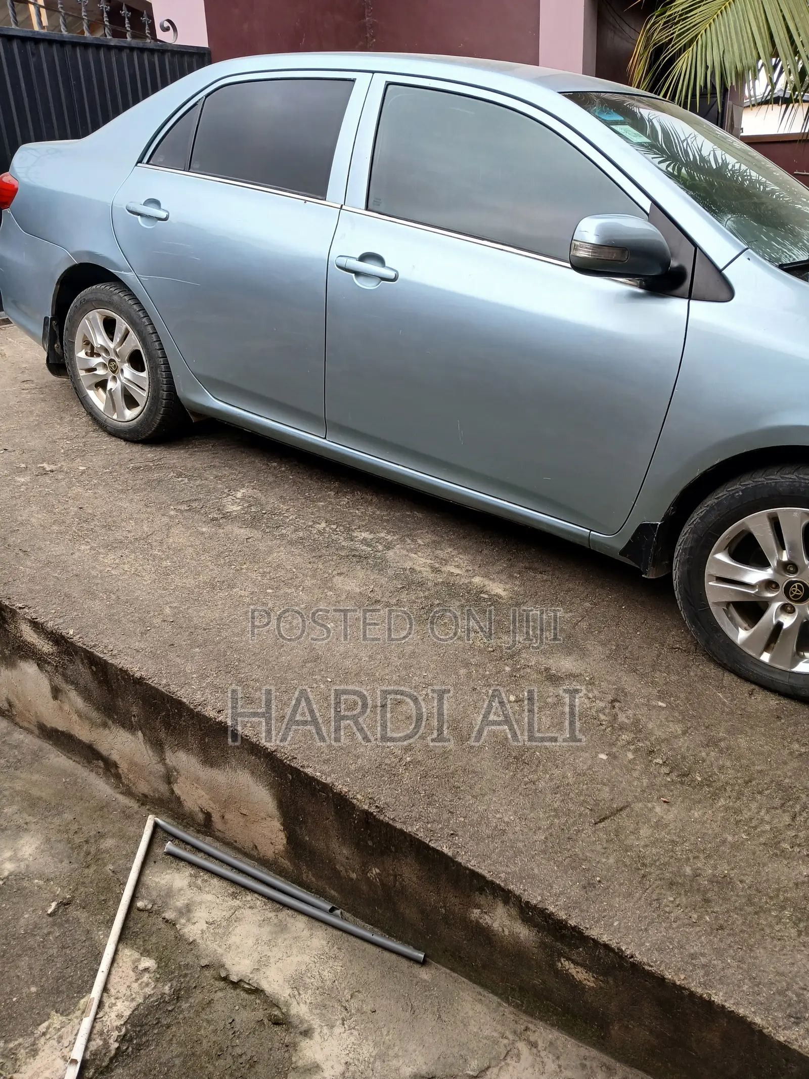 Toyota Corolla LE 4dr Sedan (1.8L 4cyl 4A) 2013 Blue