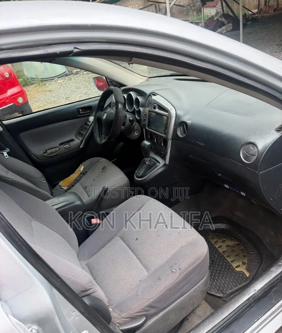 Toyota Matrix 2010 Silver