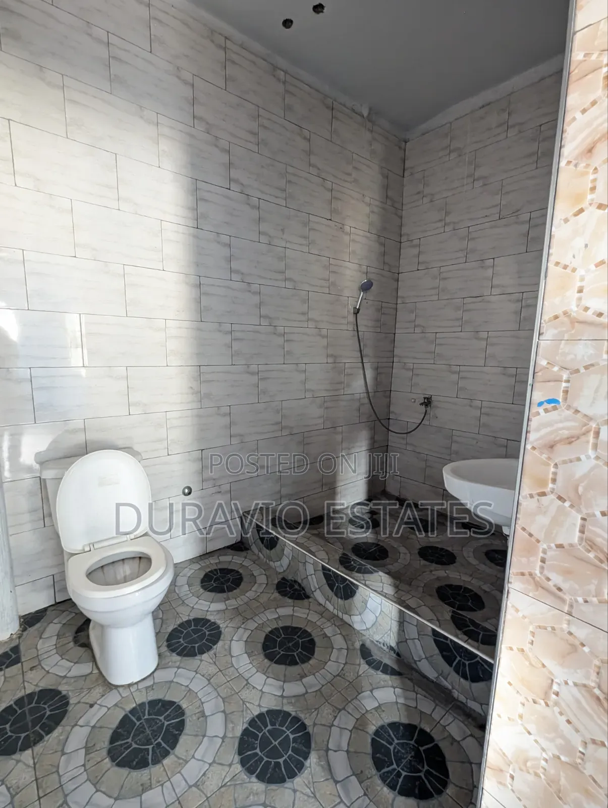 1bdrm Apartment in Kwadaso Hilltop, Kumasi Metropolitan for rent