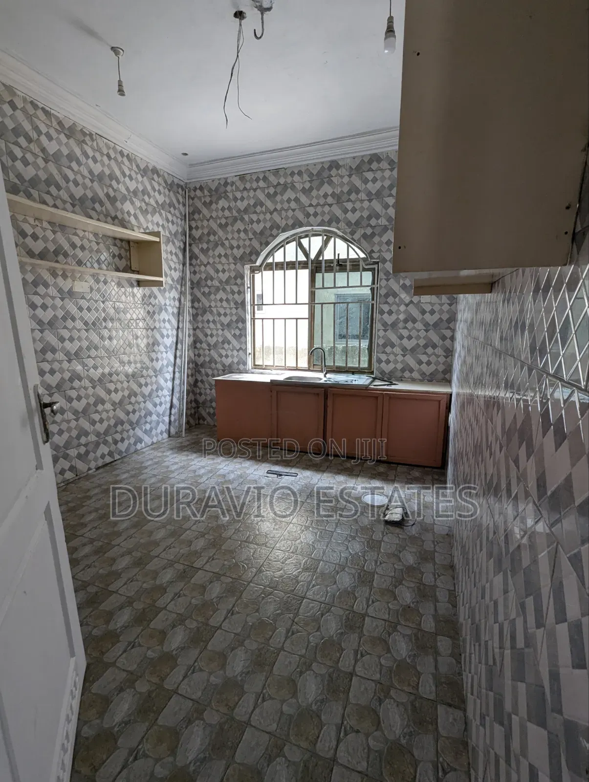1bdrm Apartment in Kwadaso Hilltop, Kumasi Metropolitan for rent