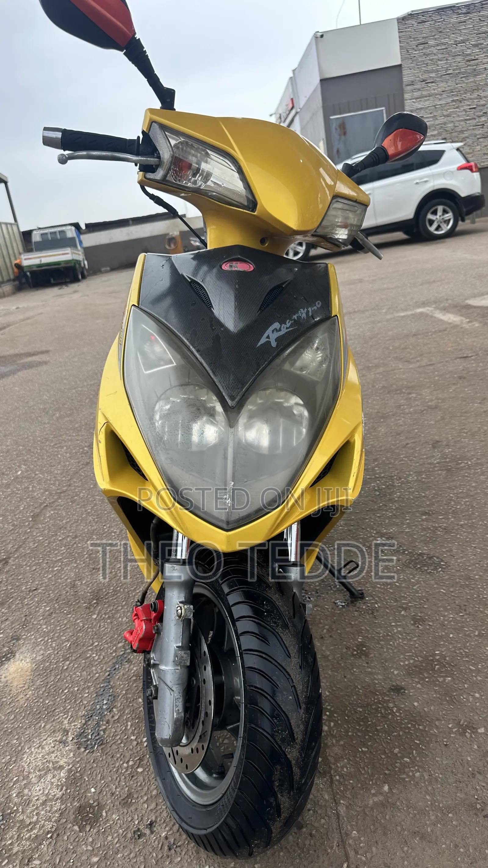 Kymco 2015 Yellow