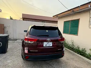 Toyota Highlander 2015 Red