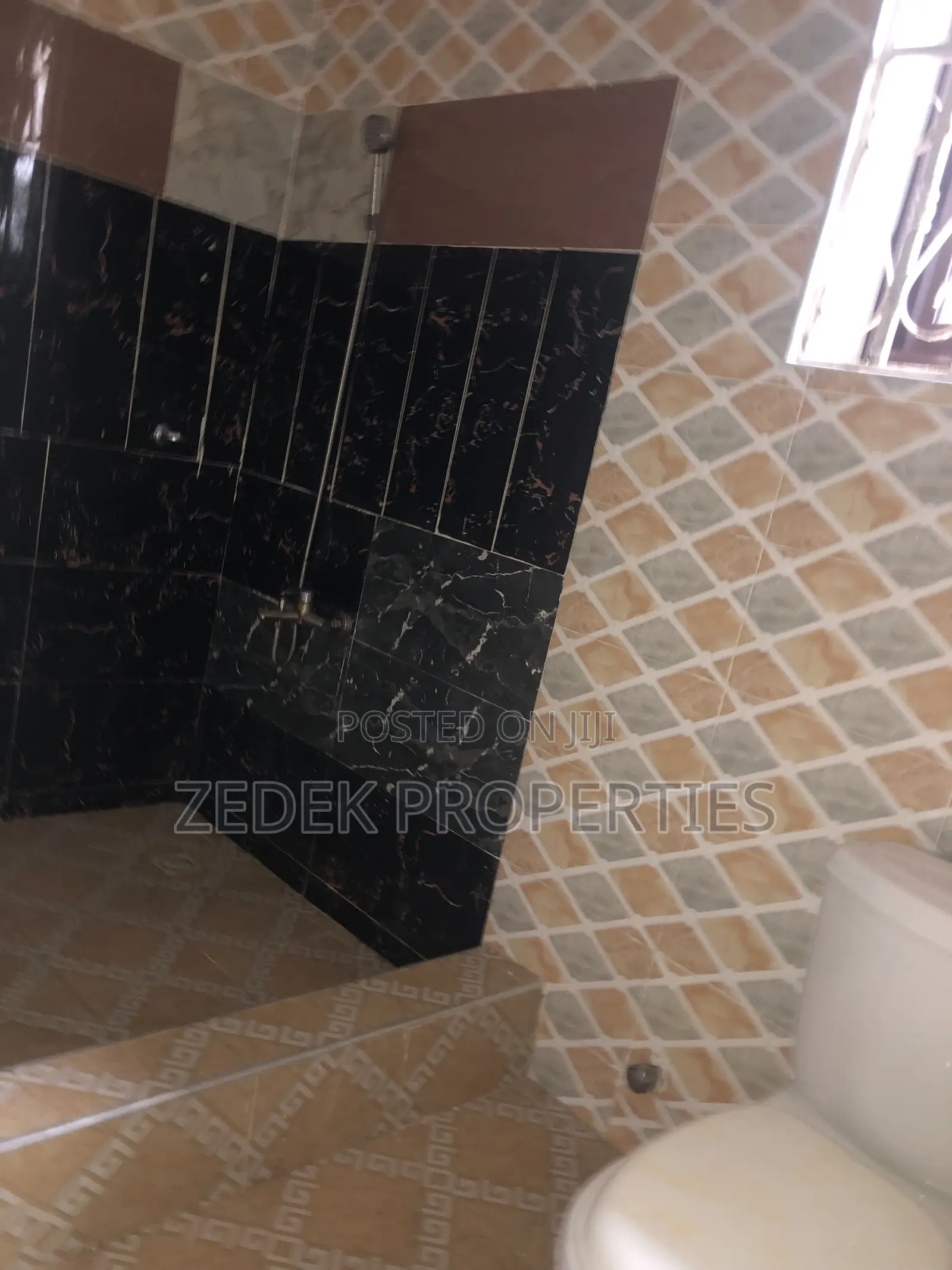 3bdrm Apartment in Kwabenya, Ashomang Estate for rent
