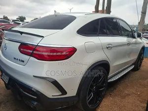Mercedes-Benz GLE-Class 2019 White